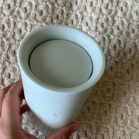 ♡ • SOLD— Starbucks 2023 Recycled Mint Tumbler Mug - Picture 4 of 6